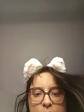 daphneev online show from 06.24.26
