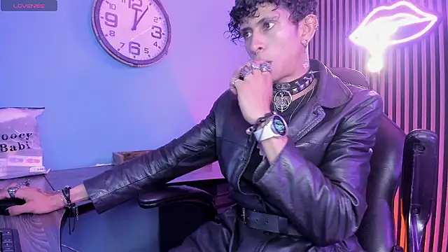 Maximoking26 online show from 03.13.26