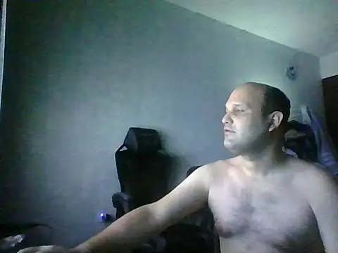 Snapshot of Heavy_Rebellx chatting on 02.20.26 Heavy Rebellx online show from 02.20.26