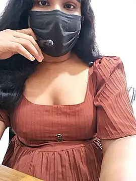 Snapshot of Queen_Saara chatting on 02.24.26 Queen Saara online show from 02.24.26