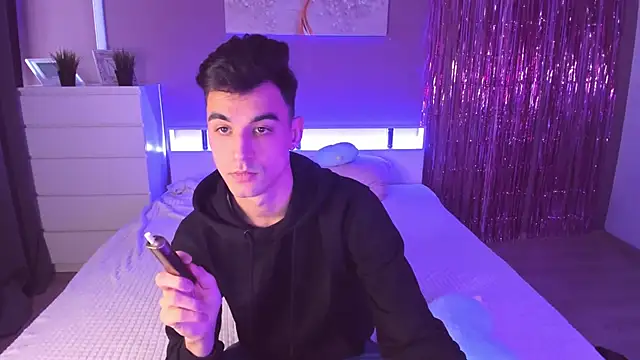 Slendy Knox online show from 02.17.26