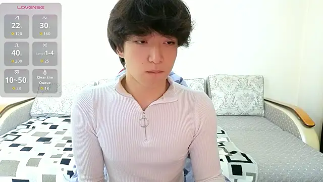 Snapshot of DianInav chatting on 05.13.26 DianInav online show from 05.13.26