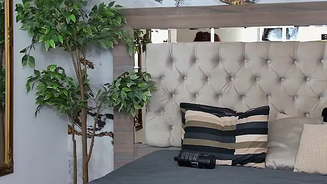 VioletVIP online show from 03.17.26