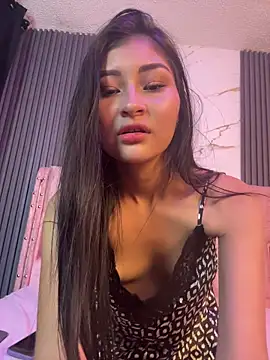 Aylin fire online show from 02.27.26