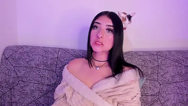 Snapshot of Kattengel_ chatting on 06.18.26 Kattengel online show from 06.18.26