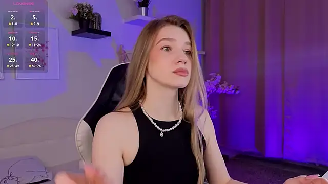 Snapshot of Vanessa__Lui chatting on 02.17.26 Vanessa Lui online show from 02.17.26