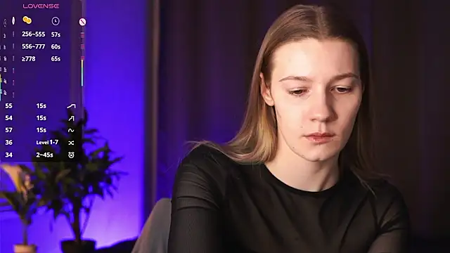 Snapshot of Vanessa__Lui chatting on 02.19.26 Vanessa Lui online show from 02.19.26