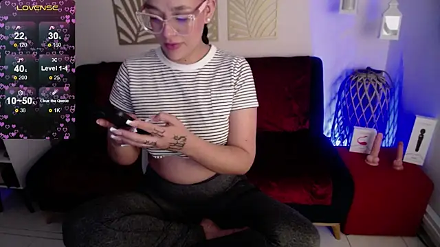 Snapshot of spicydollx chatting on 03.10.26 spicydollx online show from 03.10.26