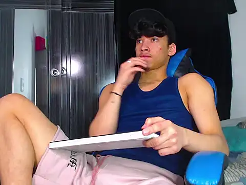 Lyam Russo online show from 02.24.26