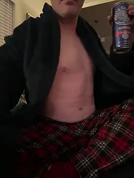 Snapshot of CunningColm chatting on 02.26.26 CunningColm online show from 02.26.26