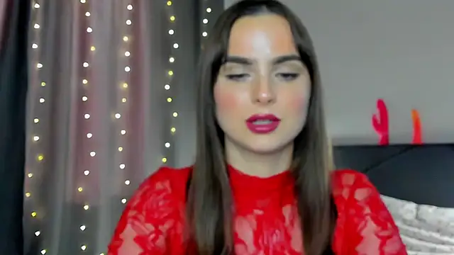Snapshot of megann_fox2 chatting on 04.30.26 megann fox2 online show from 04.30.26