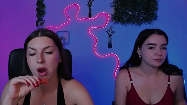 Snapshot of amalialowell chatting on 07.18.26 amalialowell online show from 07.18.26