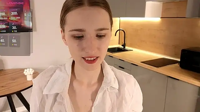 Snapshot of AshleyyJones chatting on 04.30.26 AshleyyJones online show from 04.30.26