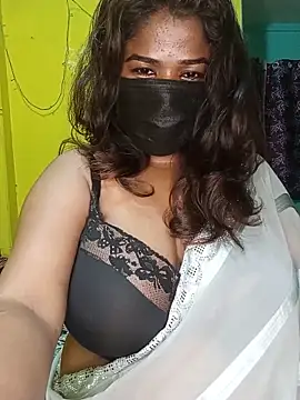 Snapshot of NISHHAA chatting on 06.10.26 NISHHAA online show from 06.10.26