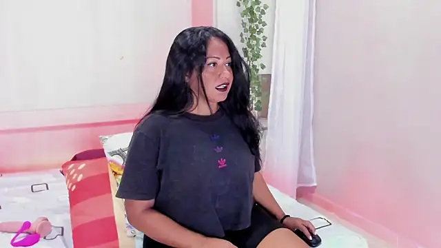 AllieBennet online show from 03.23.26