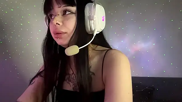 Luna Sohotti online show from 03.30.26