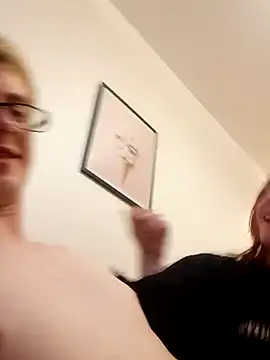 Snapshot of kostya_gray chatting on 03.01.26 kostya gray online show from 03.01.26