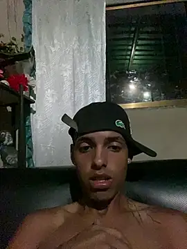 Snapshot of Alee_2005 chatting on 02.24.26 Alee 2005 online show from 02.24.26