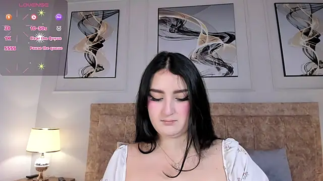 Snapshot of zoe_moon__ chatting on 05.07.26 zoe moon online show from 05.07.26