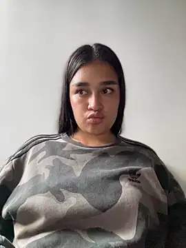 I Samanthaa online show from 02.22.26