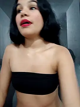 Snapshot of Little-Pussy19 chatting on 02.26.26 Little-Pussy19 online show from 02.26.26