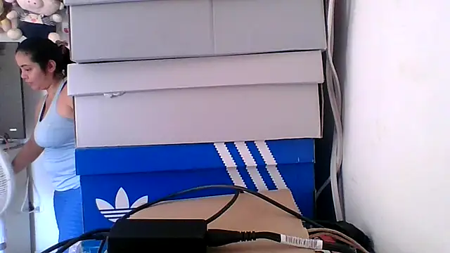 pocahontas hotty online show from 04.14.26