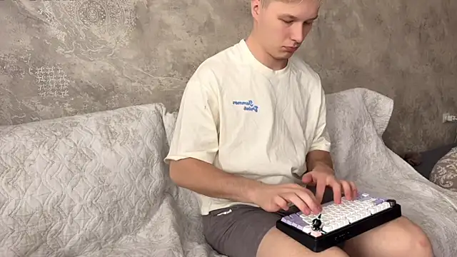 Rebecca David online show from 04.03.26