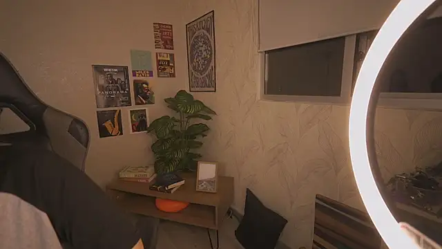 Snapshot of violette_clerk1_ chatting on 02.20.26 violette clerk1 online show from 02.20.26