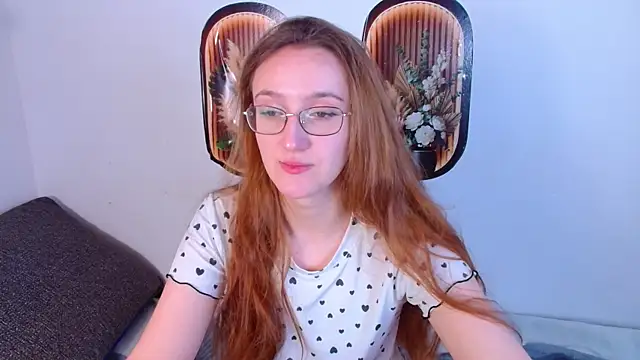 Snapshot of miay_here_ chatting on 04.20.26 miay here online show from 04.20.26