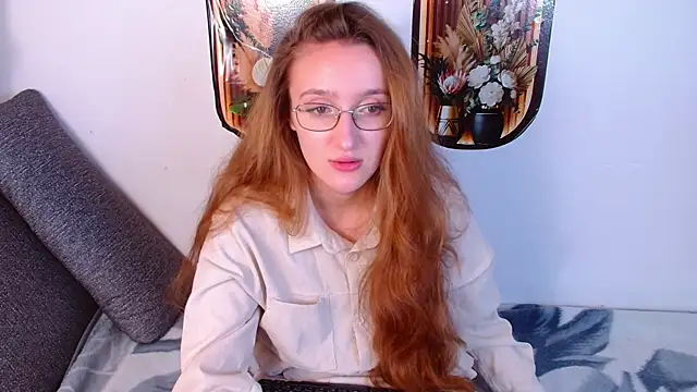 Snapshot of miay_here_ chatting on 05.06.26 miay here online show from 05.06.26