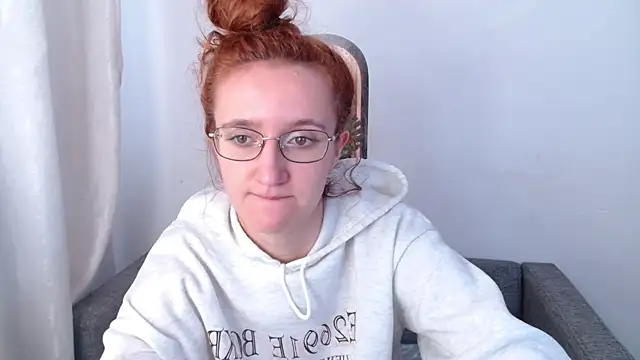 Snapshot of miay_here_ chatting on 07.04.26 miay here online show from 07.04.26