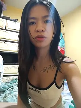 Luna Moonfang online show from 03.10.26