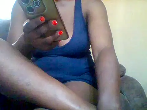 Snapshot of zee66658 chatting on 05.13.26 zee66658 online show from 05.13.26