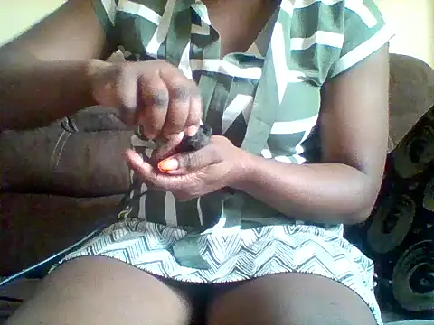 Snapshot of zee66658 chatting on 06.12.26 zee66658 online show from 06.12.26