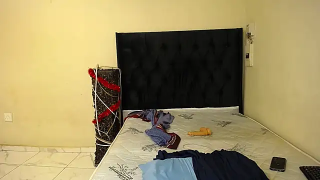 Snapshot of sexydiamond15 chatting on 02.24.26 sexydiamond15 online show from 02.24.26