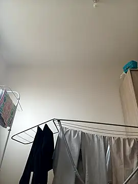 thom7246 online show from 02.19.26