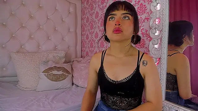 Snapshot of Mai_Rouse chatting on 03.02.26 Mai Rouse online show from 03.02.26