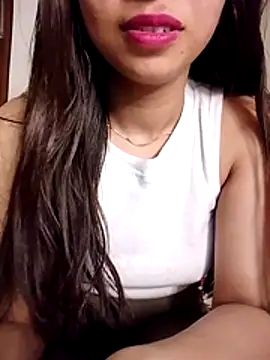 Snapshot of cute_girl_29 chatting on 07.08.26 cute girl 29 online show from 07.08.26