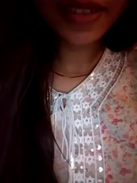 Snapshot of cute_girl_29 chatting on 07.09.26 cute girl 29 online show from 07.09.26