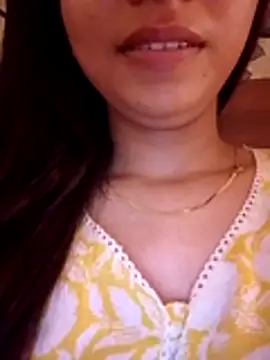 Snapshot of cute_girl_29 chatting on 08.04.26 cute girl 29 online show from 08.04.26