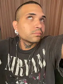 Snapshot of Simone026 chatting on 03.11.26 Simone026 online show from 03.11.26