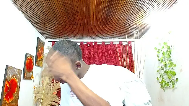 milo018 online show from 02.25.26