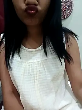Snapshot of Cute-Manvi chatting on 04.13.26 Cute-Manvi online show from 04.13.26