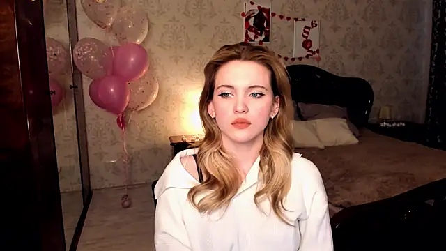 Snapshot of CarryParker chatting on 02.28.26 CarryParker online show from 02.28.26