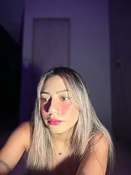 Snapshot of Dulce_Sofi_ chatting on 03.17.26 Dulce Sofi online show from 03.17.26