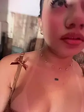 Snapshot of Dulce_Sofi_ chatting on 03.29.26 Dulce Sofi online show from 03.29.26