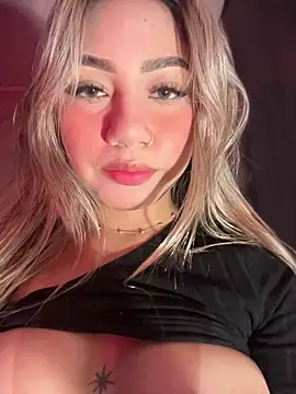 Snapshot of Dulce_Sofi_ chatting on 03.30.26 Dulce Sofi online show from 03.30.26