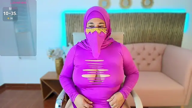 Nadia Privee online show from 02.28.26