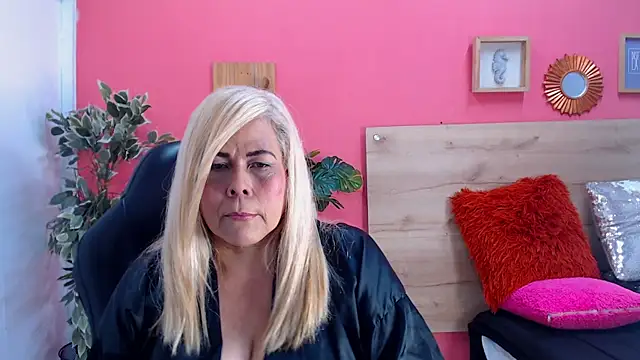 Snapshot of eva_colen50 chatting on 07.29.26 eva colen50 online show from 07.29.26