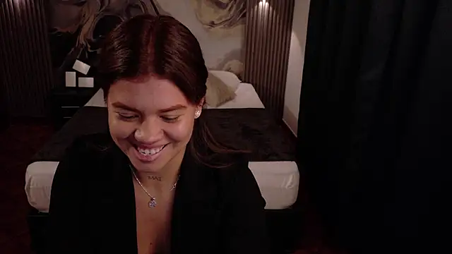 Alessia Monroe  online show from 04.13.26